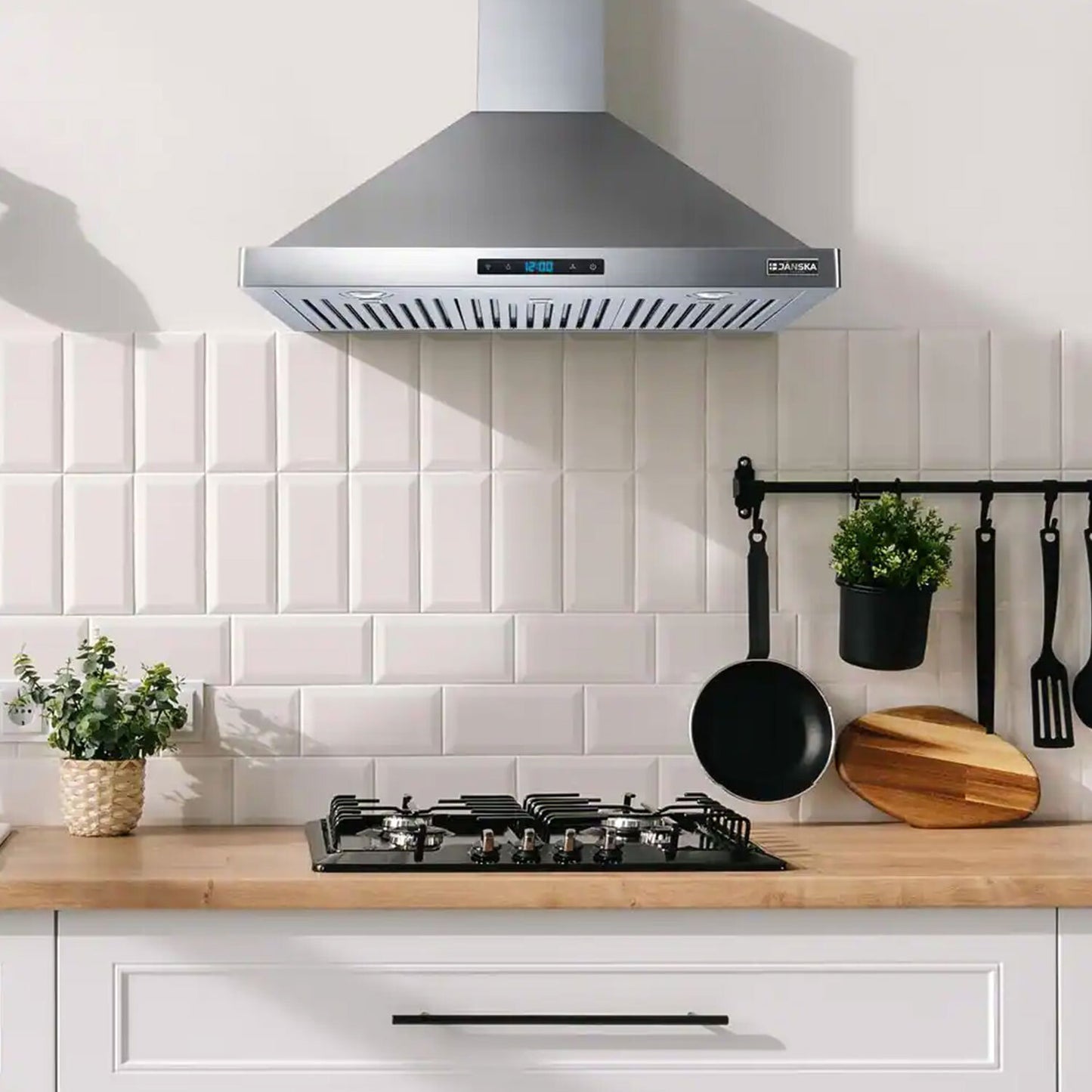 JANSKA 30 Inch Wall Mount Range Hood 520 CFM